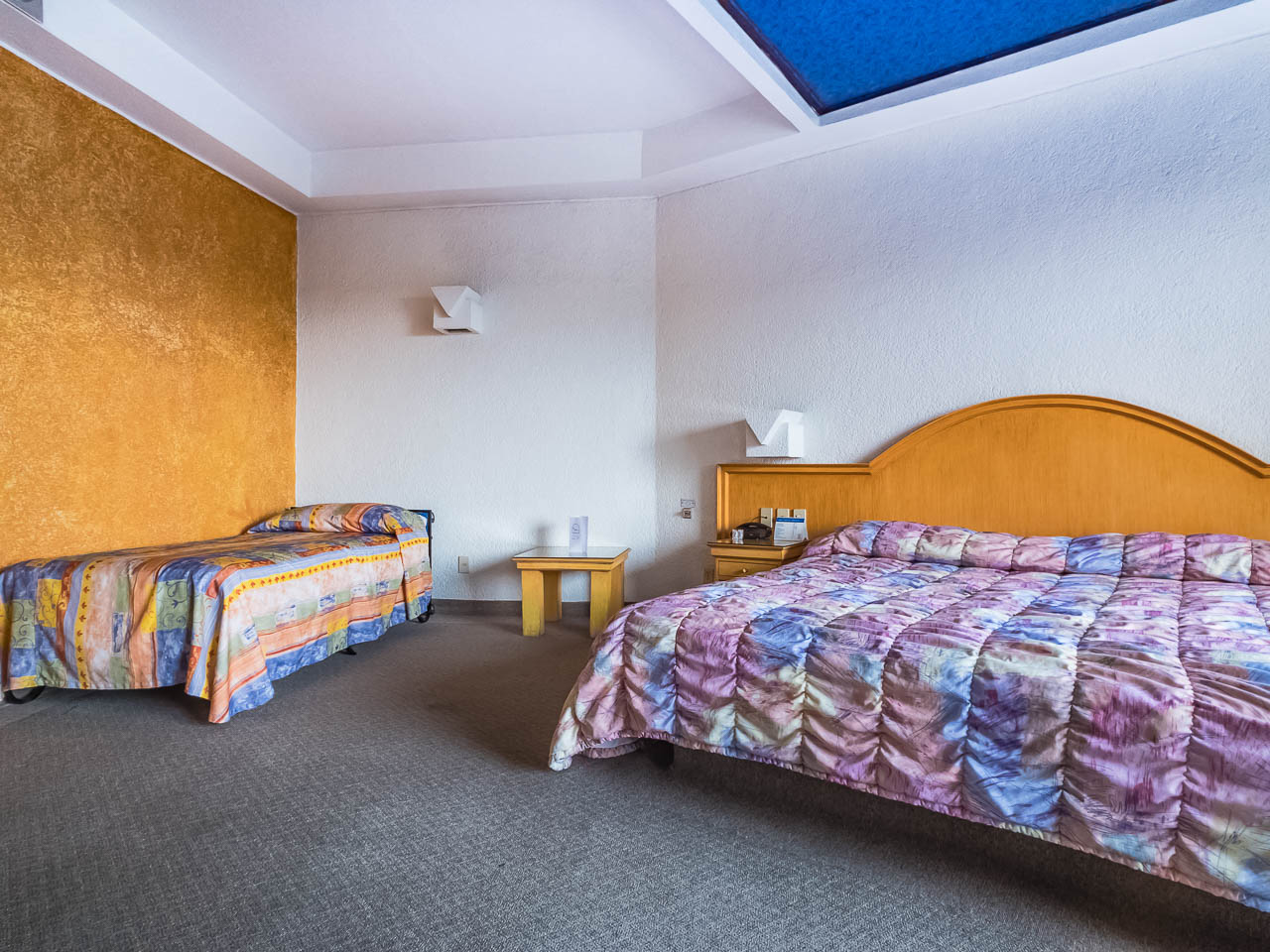 KING SIZE CON CAMA INDIVIDUAL